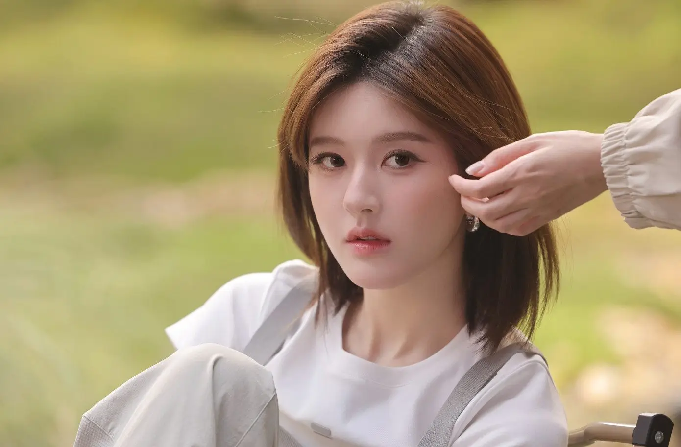 Triệu Lộ Tư dám đối đầu với công ty quản lý cũ vì khó tìm người thay thế cô