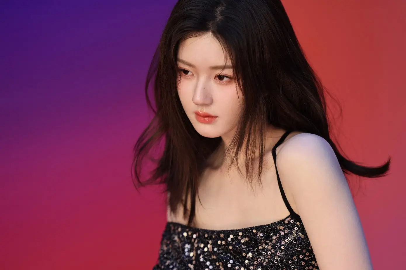 Sự nghiệp Triệu Lộ Tư từng lao đao vì bệnh tật và tranh chấp với công ty quản lý